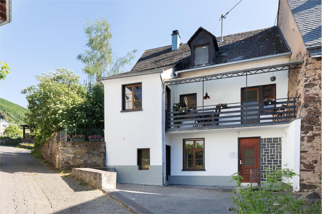 Haus Junge Traube Apartamento Bruttig-Fankel Exterior foto